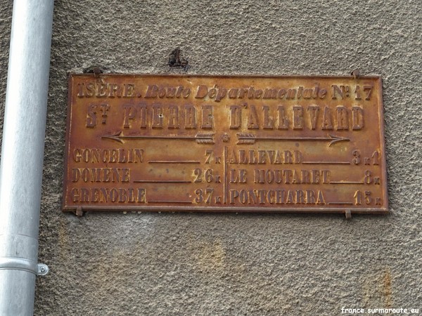 Saint-Pierre-d'Allevard .JPG