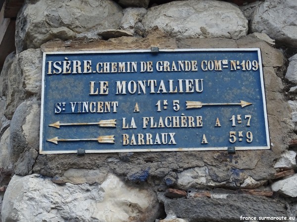 Saint-Vincent-de-Mercuze (Montalieu).JPG