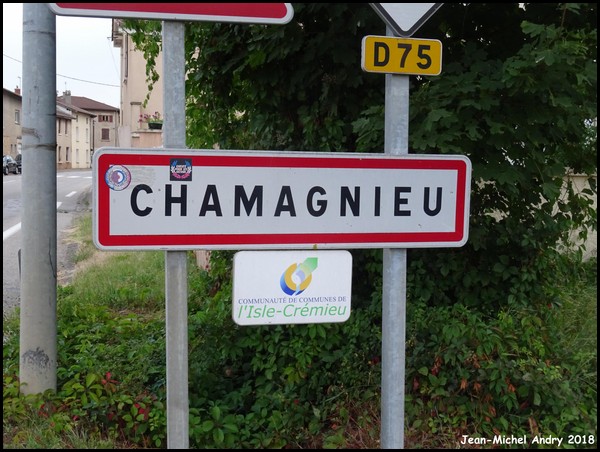 Chamagnieu 38 - Jean-Michel Andry.jpg