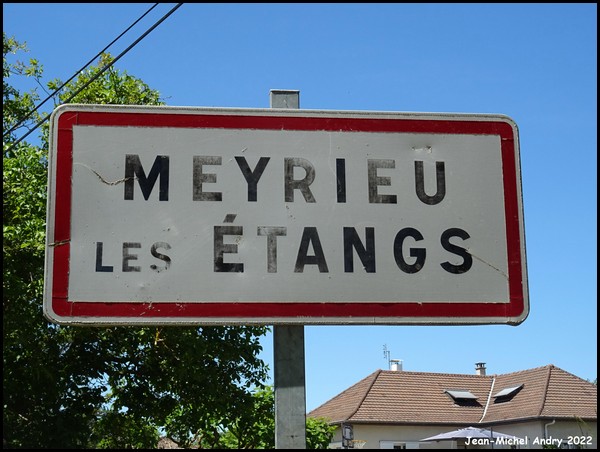 Meyrieu-les-Étangs 38 - Jean-Michel Andry.jpg