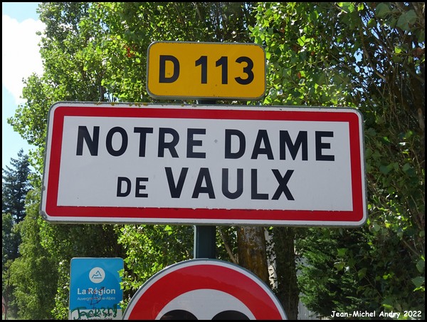 Notre-Dame-de-Vaulx 38 - Jean-Michel Andry.jpg