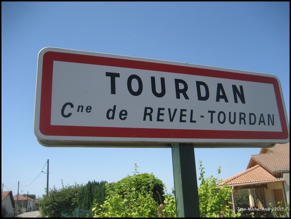 Revel-Tourdan 2 38 - Jean-Michel Andry.jpg