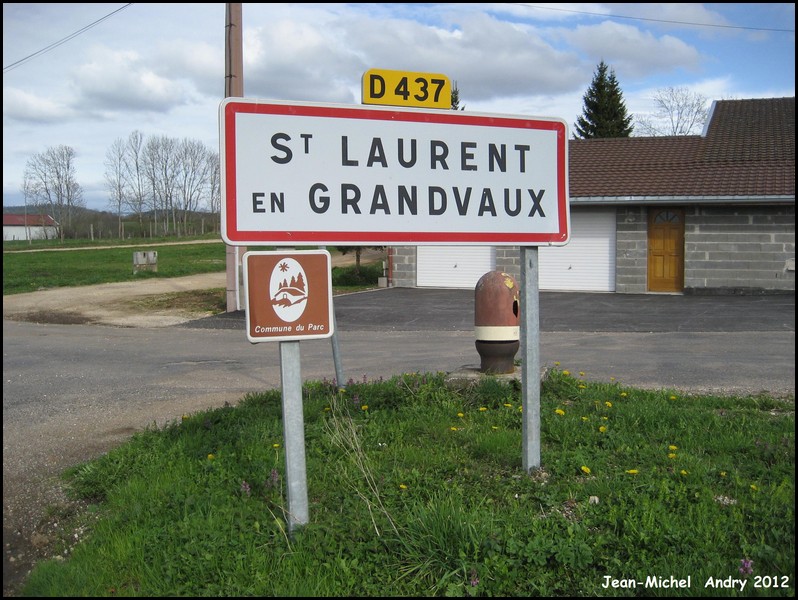 Saint-Laurent-en-Grandvaux 39 - Jean-Michel Andry.jpg