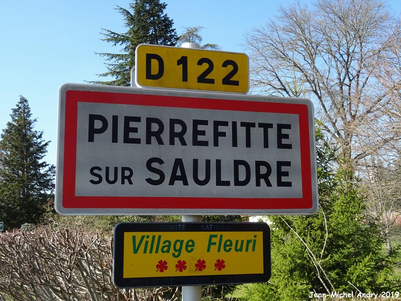 Pierrefitte-sur-Sauldre 41 - Jean-Michel Andry.jpg