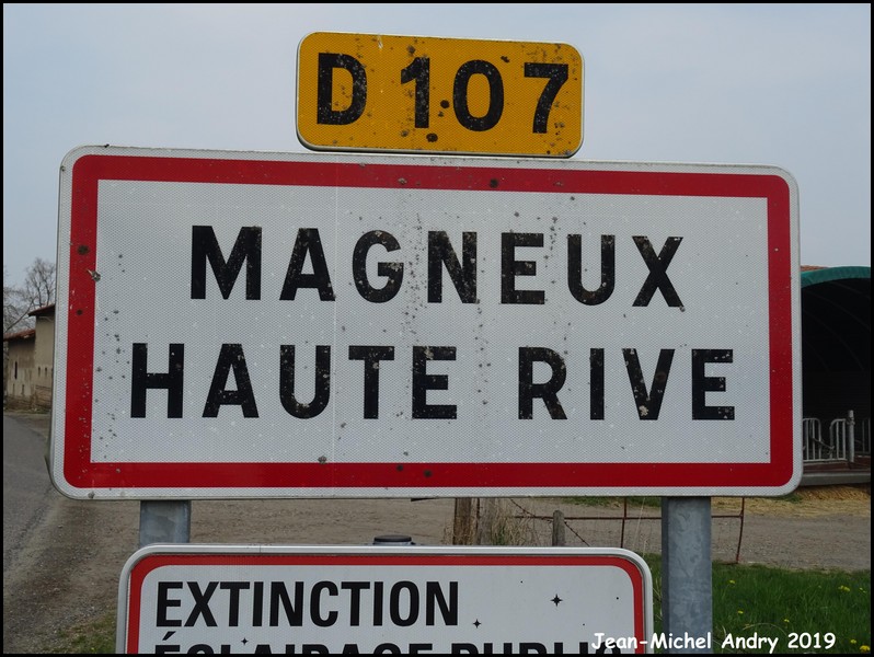 Magneux-Haute-Rive 42 - Jean-Michel Andry.jpg