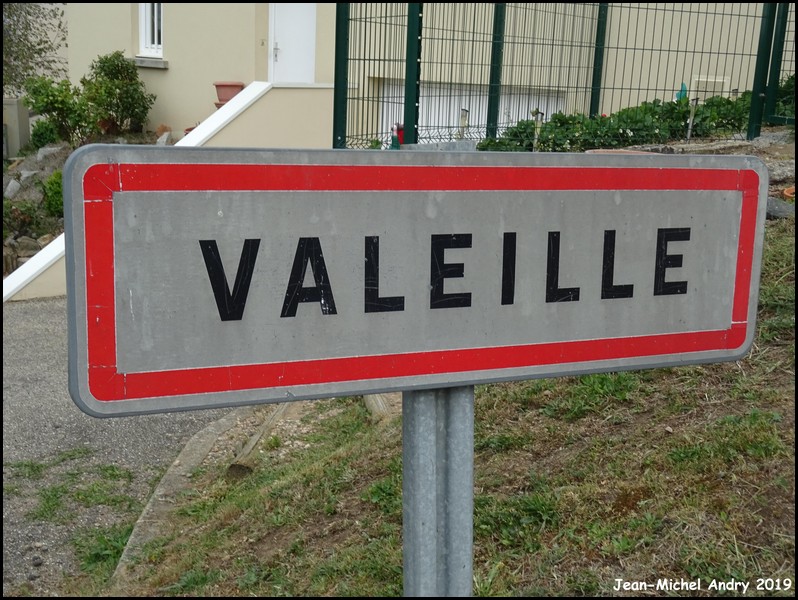 Valeille 42 - Jean-Michel Andry.jpg