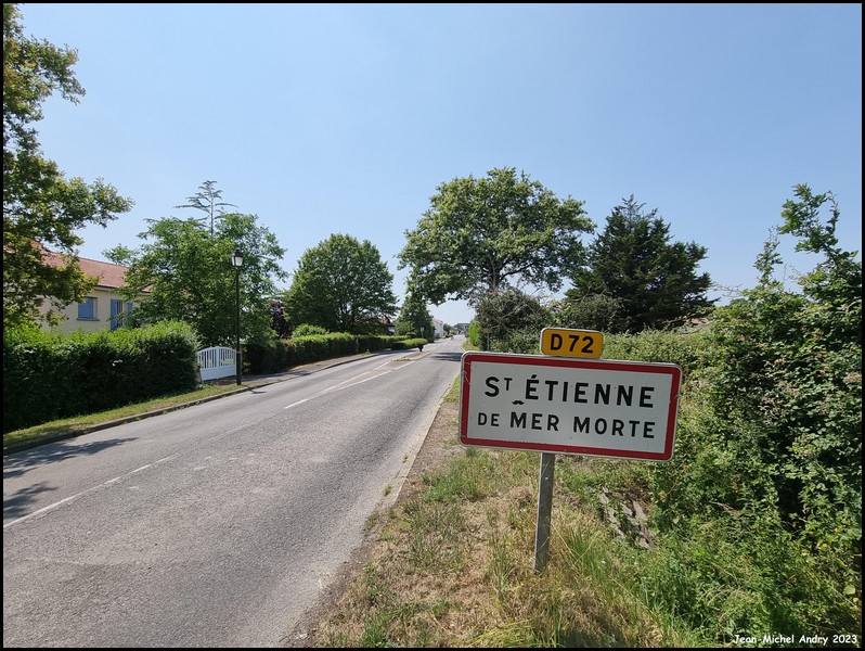 Saint-Étienne-de-Mer-Morte 44 - Jean-Michel Andry.jpg