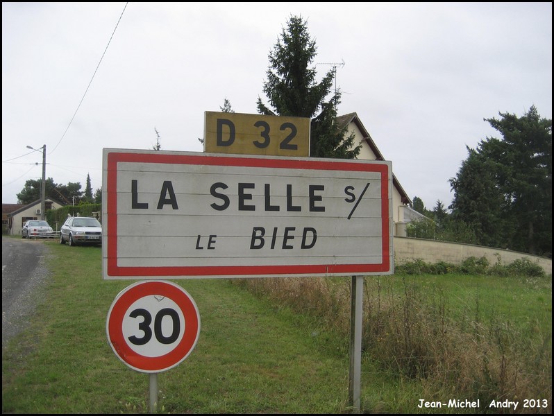 La Selle-sur-le-Bied 45 - Jean-Michel Andry.jpg
