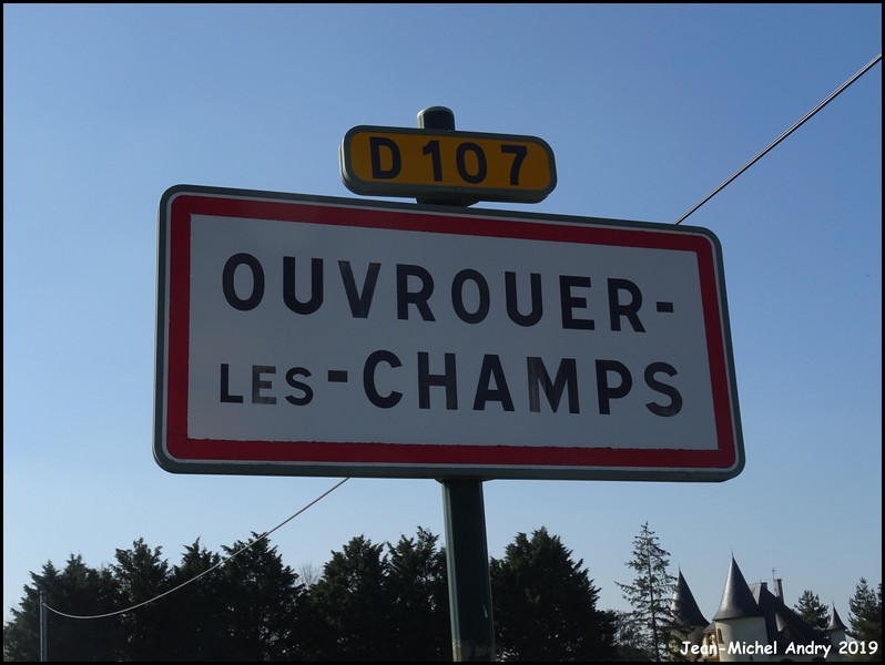 Ouvrouer-les-Champs 45 - Jean-Michel Andry.jpg
