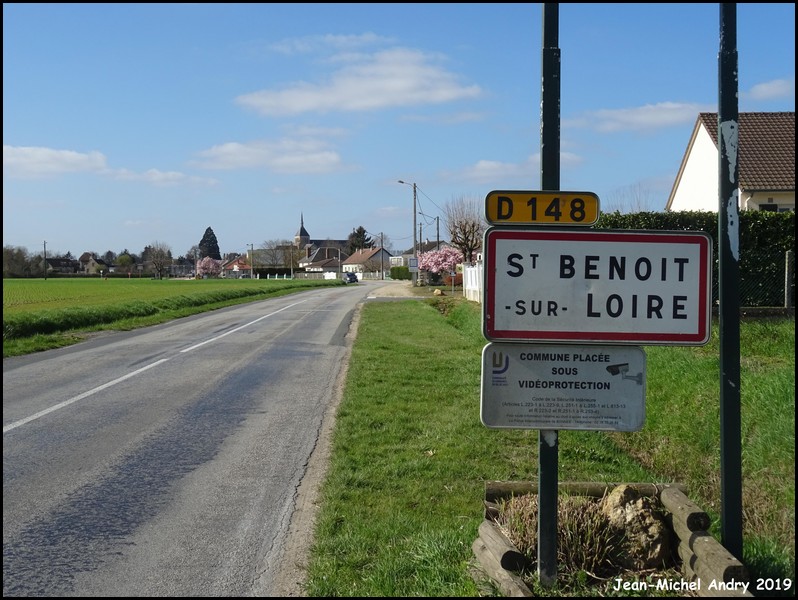 Saint-Benoît-sur-Loire 45 - Jean-Michel Andry.jpg
