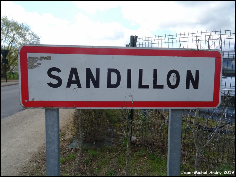 Sandillon 45 - Jean-Michel Andry.jpg