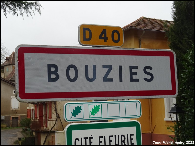 Bouziès 46 - Jean-Michel Andry.jpg