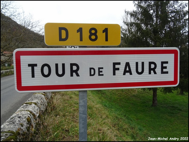 Tour-de-Faure 46 - Jean-Michel Andry.jpg