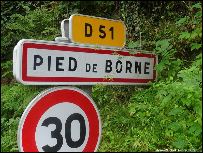 Pied-de-Borne 48 - Jean-Michel Andry.jpg