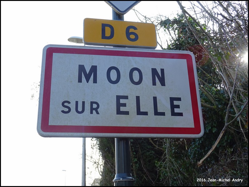 Moon-sur-Elle 50 Jean-Michel Andry.jpg