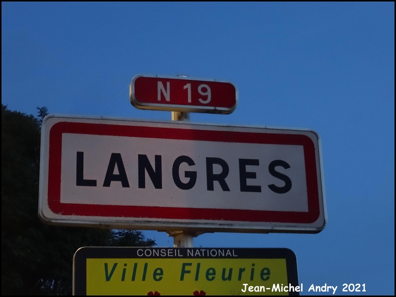 Langres 52 - Jean-Michel Andry.jpg