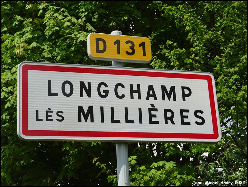 Longchamp 52 - Jean-Michel Andry.jpg