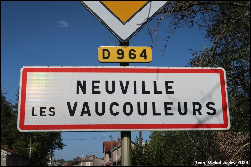 Neuville-lès-Vaucouleurs 55 - Jean-Michel Andry.jpg