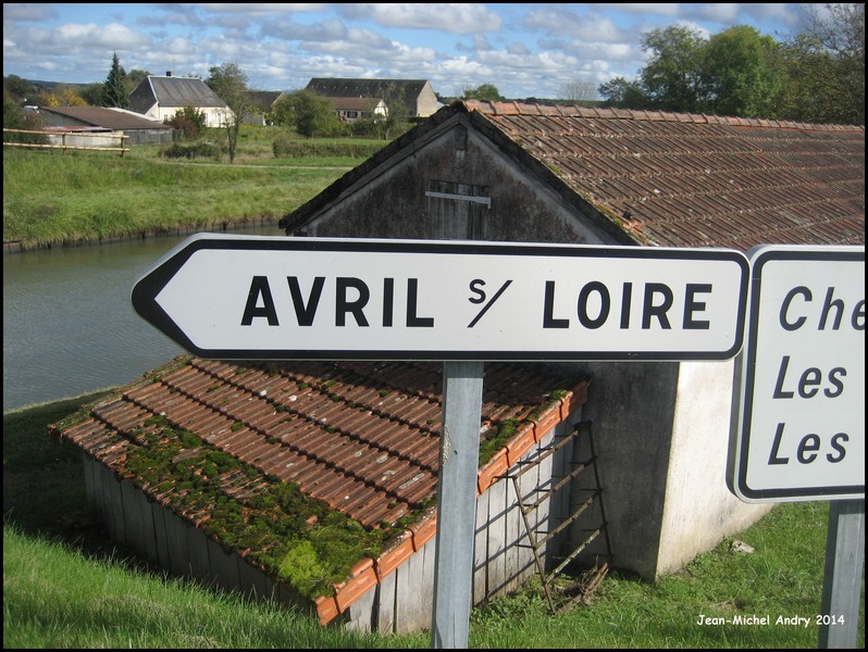 Avril-sur-Loire 58 - Jean-Michel Andry.jpg