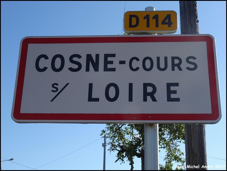 Cosne-Cours-sur-Loire 58 - Jean-Michel Andry.jpg