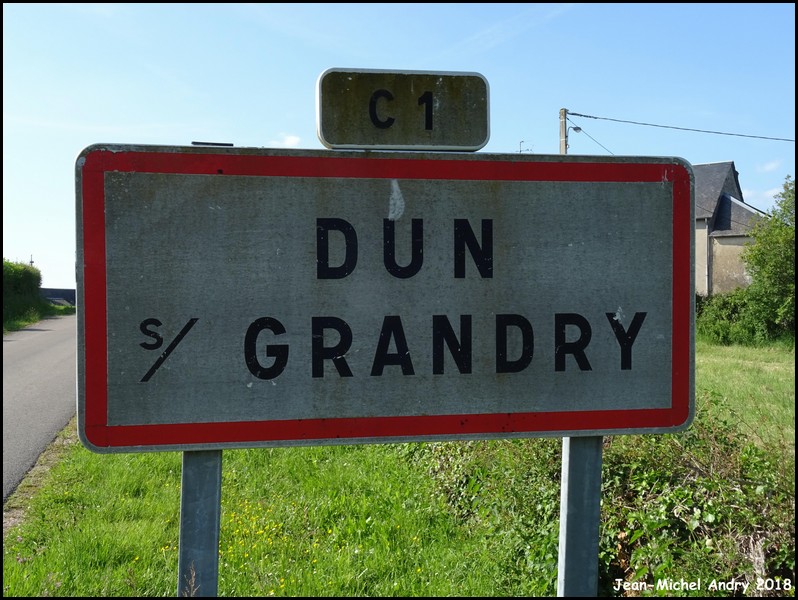 Dun-sur-Grandry 58 - Jean-Michel Andry.jpg