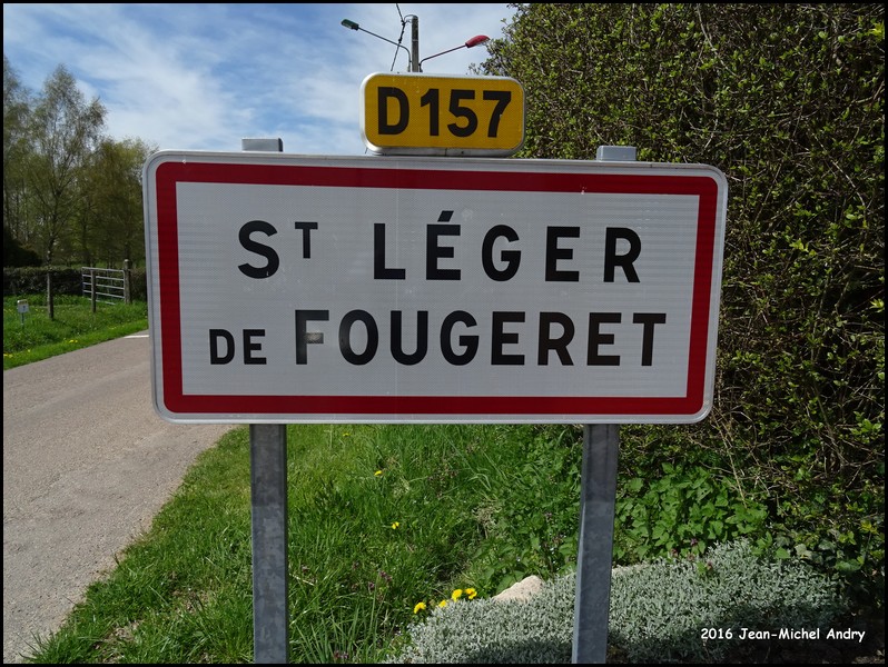 Saint-Léger-de-Fougeret 58 - Jean-Michel Andry.jpg