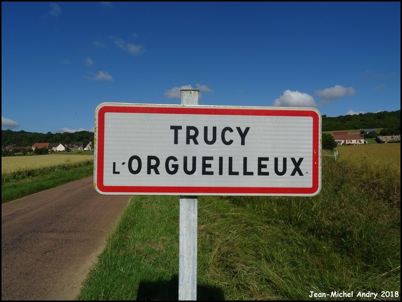 Trucy-l'Orgueilleux 58 - Jean-Michel Andry.jpg