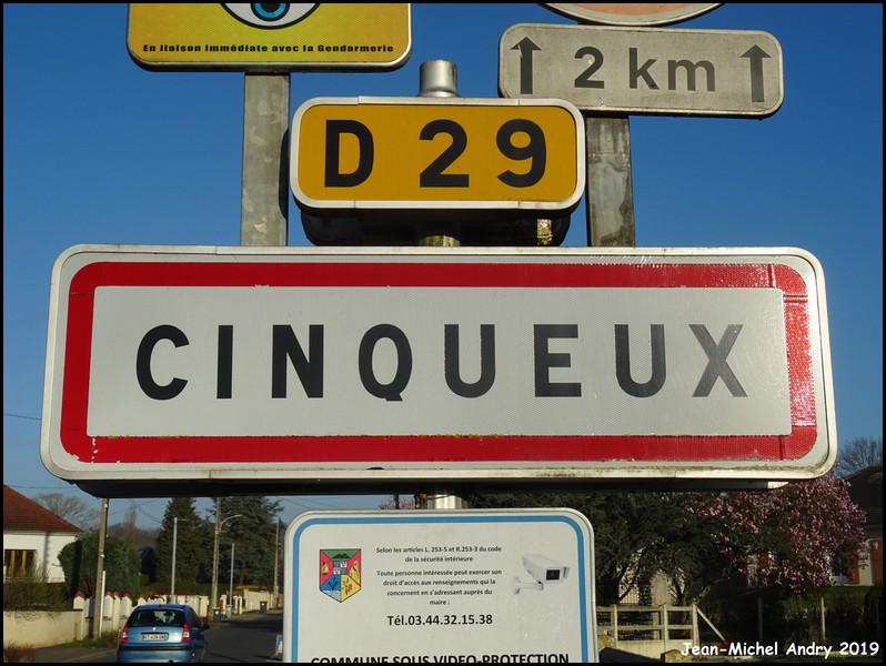 Cinqueux 60 - Jean-Michel Andry.jpg
