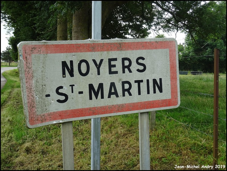 Noyers-Saint-Martin 60 - Jean-Michel Andry.jpg