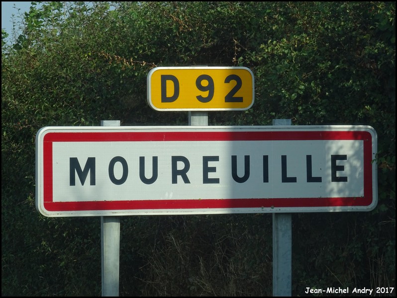 Moureuille 63 - Jean-Michel Andry.jpg