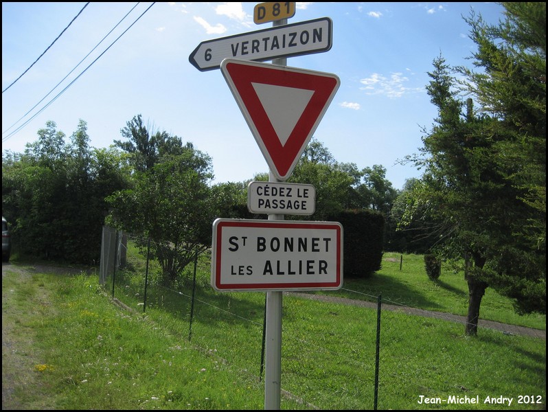 Saint-Bonnet-lès-Allier 63 - Jean-Michel Andry.jpg