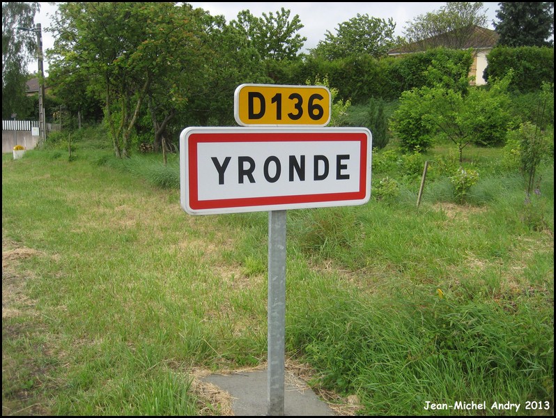 Yronde-et-Buron_1 63 - Jean-Michel Andry.jpg
