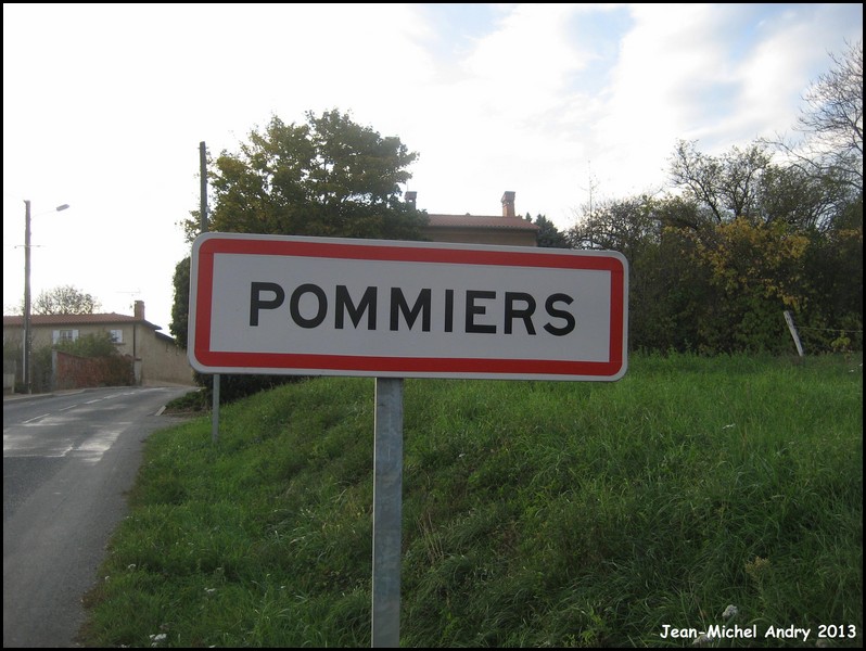 Pommiers 69 - Jean-Michel Andry.jpg