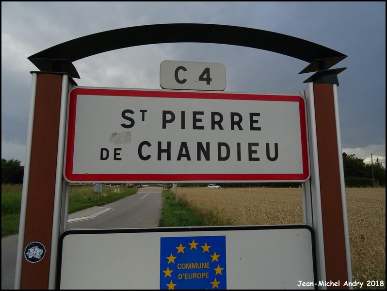 Saint-Pierre-de-Chandieu 69 - Jean-Michel Andry.jpg