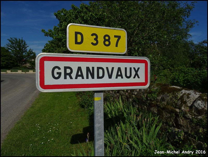 Grandvaux 71 - Jean-Michel Andry.jpg