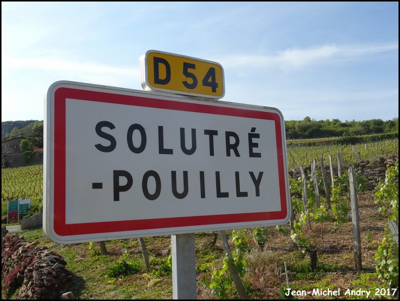 Solutré-Pouilly 71 - Jean-Michel Andry.jpg