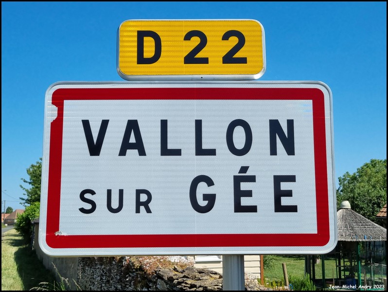 Vallon-sur-Gée 72 - Jean-Michel Andry.jpg