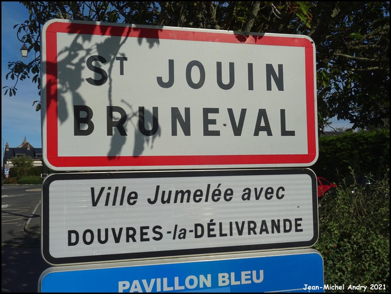 Saint-Jouin-Bruneval 76 - Jean-Michel Andry.jpg