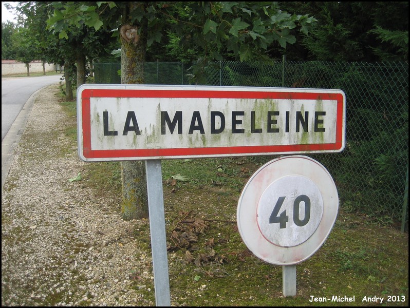 La Madeleine-sur-Loing 77 - Jean-Michel Andry.jpg