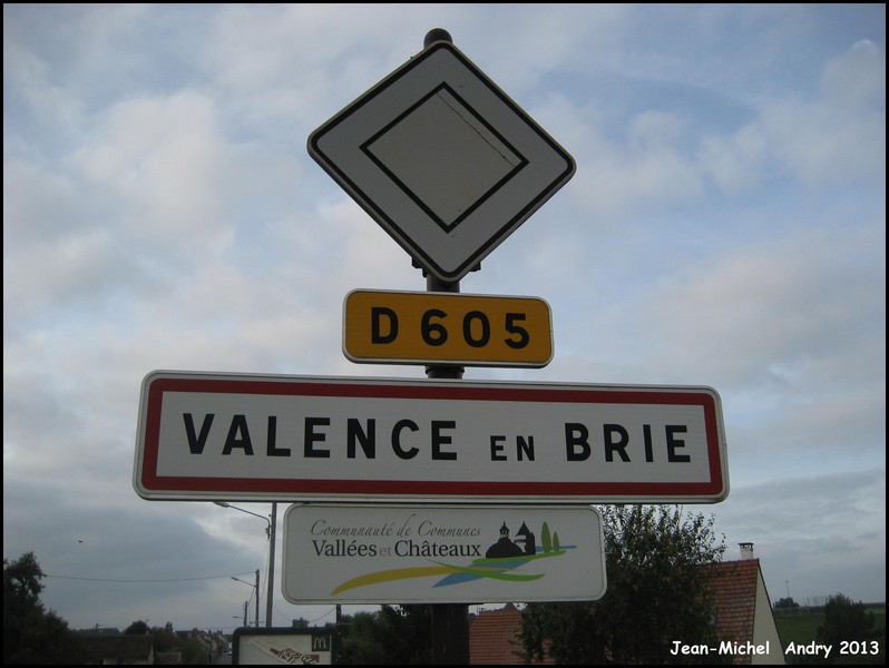 Valence-en-Brie 77 - Jean-Michel Andry.jpg
