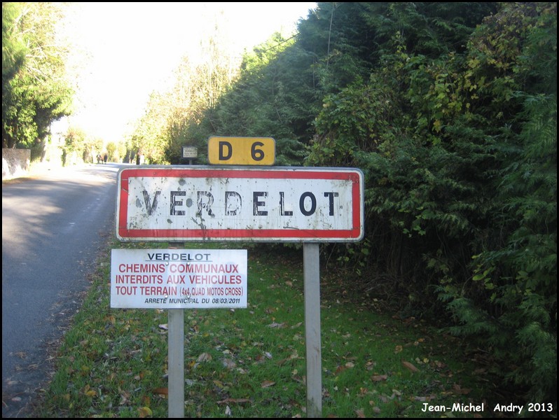 Verdelot 77 - Jean-Michel Andry.jpg