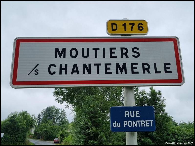 Moutiers-sous-Chantemerle 79 - Jean-Michel Andry.jpg