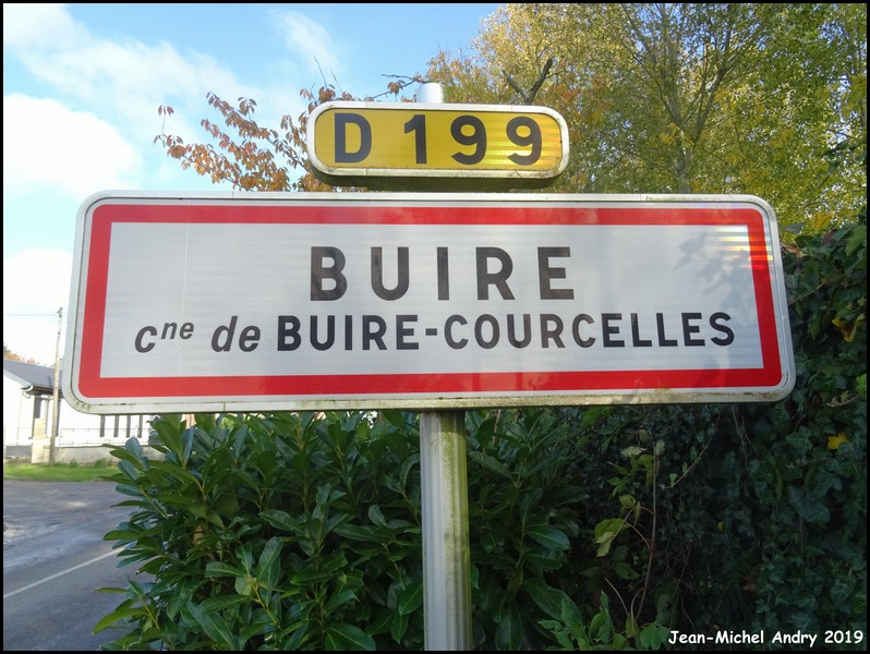 Buire-Courcelles 1 80 - Jean-Michel Andry.jpg