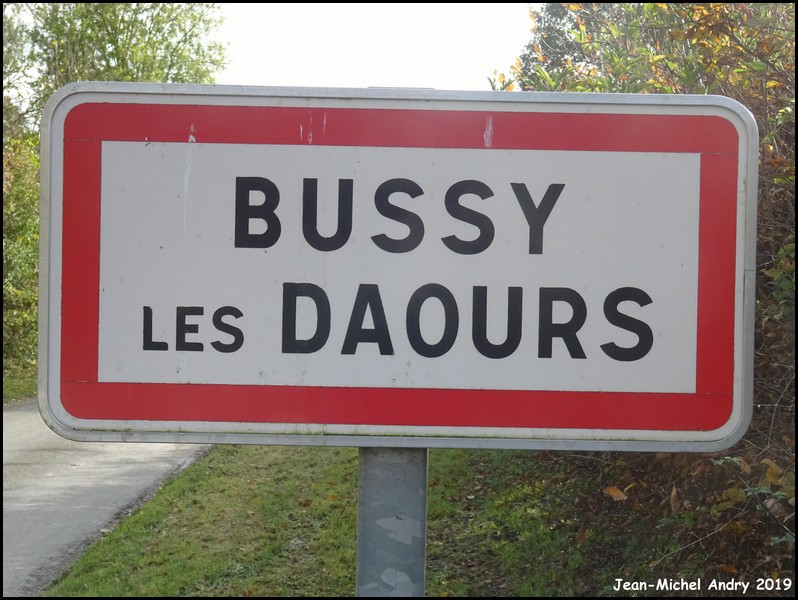 Bussy-lès-Daours 80 - Jean-Michel Andry.jpg