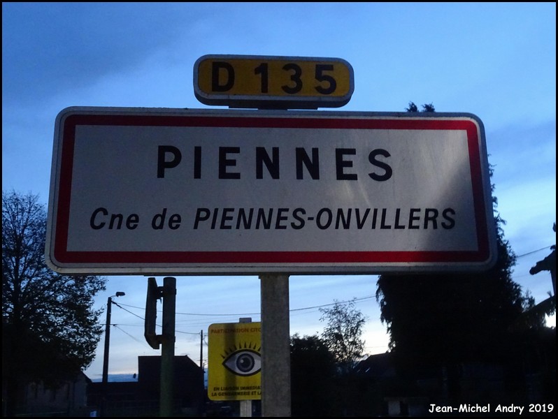 Piennes-Onvillers 1 80 - Jean-Michel Andry.jpg