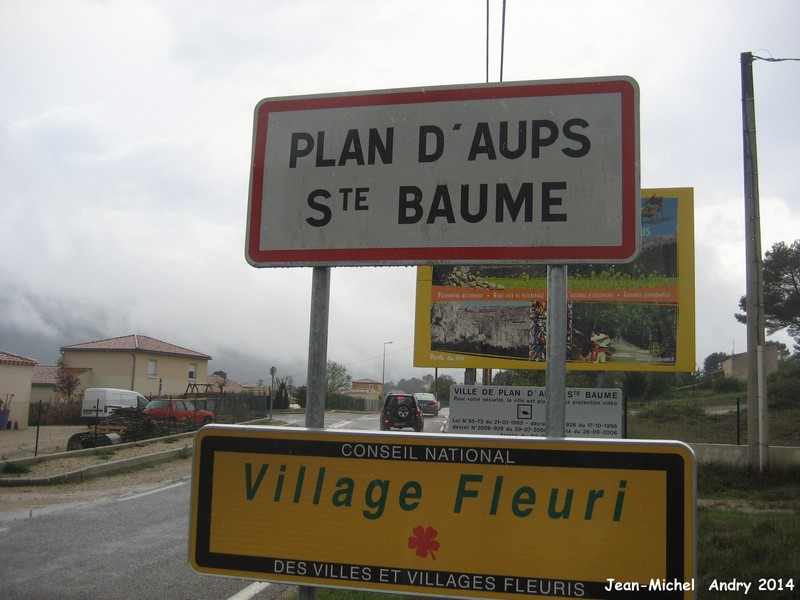 Plan-d'Aups-Sainte-Baume 83 - Jean-Michel Andry.jpg