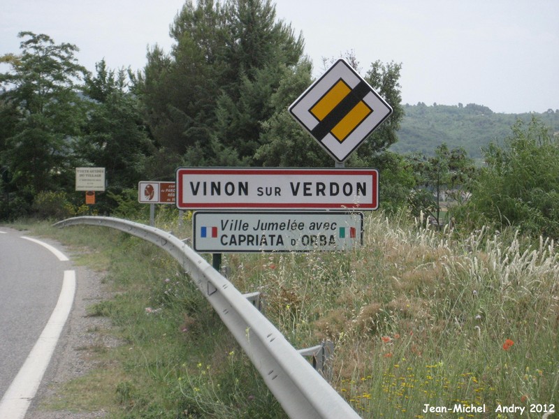 Vinon-sur-Verdon 83 - Jean-Michel Andry.jpg