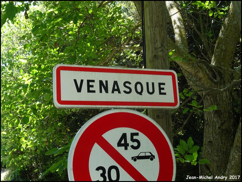 Venasque 84 - Jean-Michel Andry.jpg