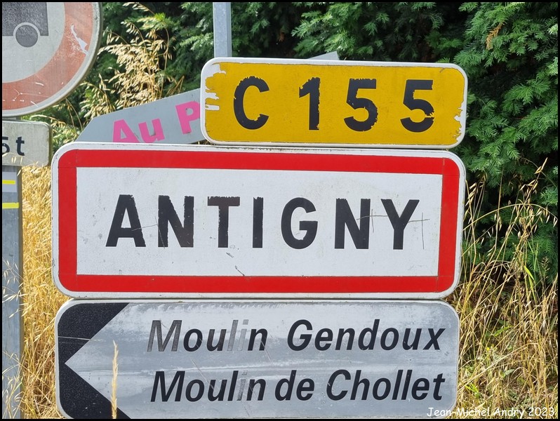 Antigny 85 - Jean-Michel Andry.jpg