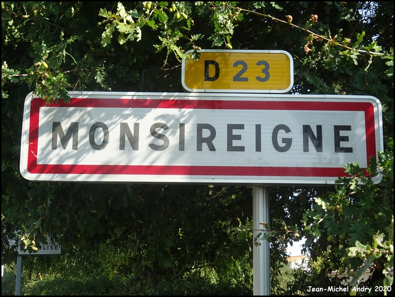 Monsireigne 85 - Jean-Michel Andry.jpg